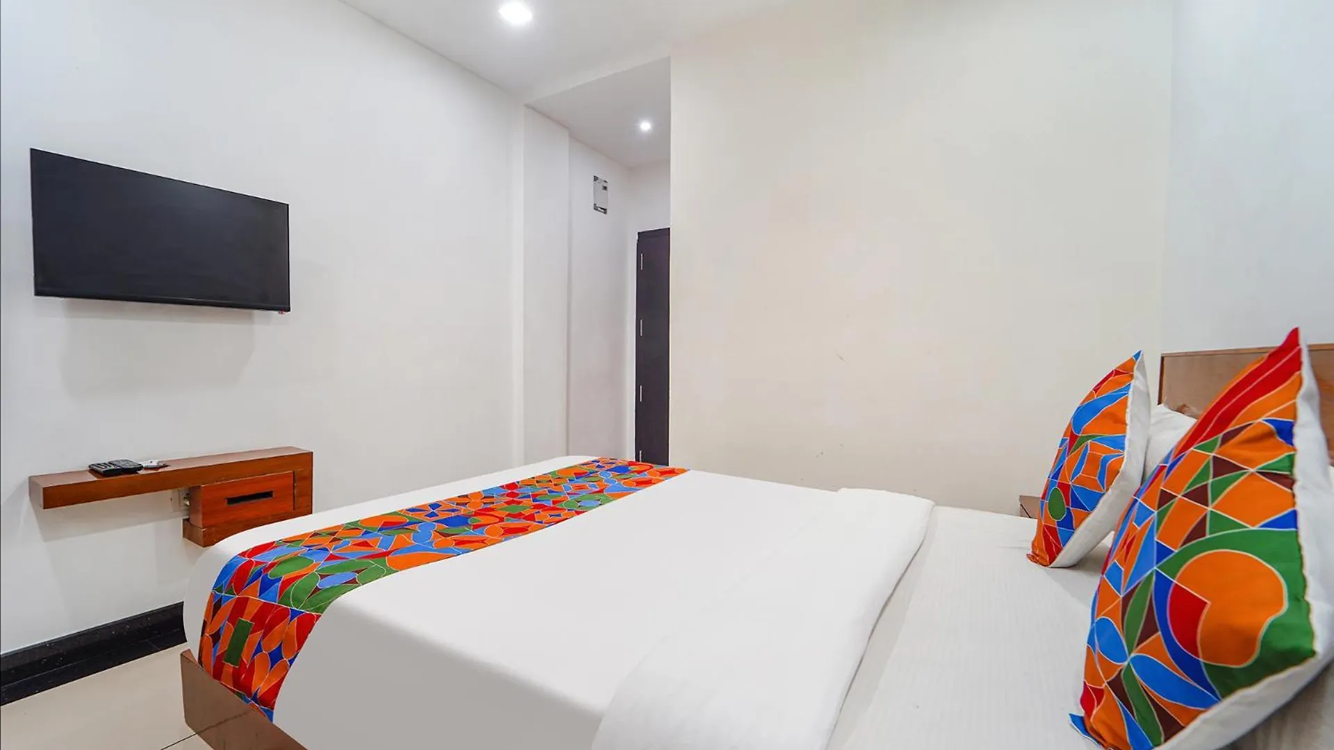 Fabhotel Stratford Kochi 3*,  India