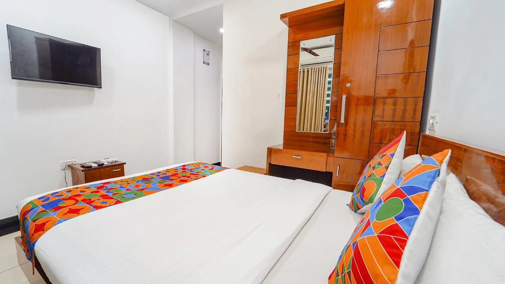 Fabhotel Stratford Kochi Hotel